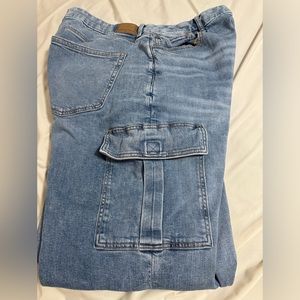 AMERICAN EAGLE 18 Cargo